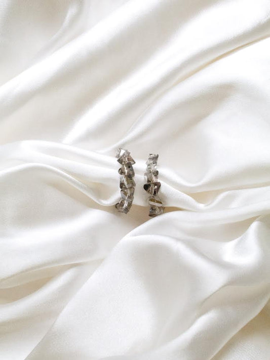Geometric hoop earrings